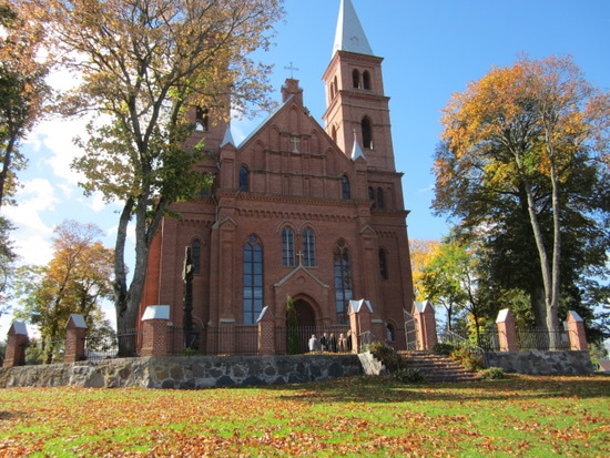 Leliūnų bažnyčia
